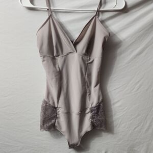 Elegant Lace Trim Bodysuit - Gray